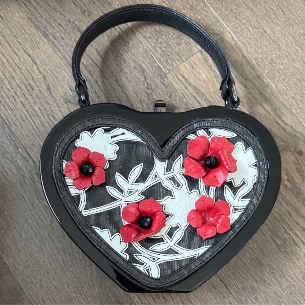 Timmy Woods Black and White Heart Clutch with Red Flowers